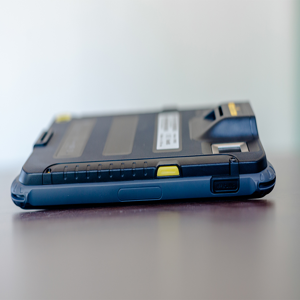 R805 Tablet